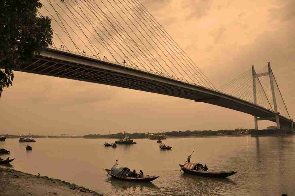Places to visit in Kolkata: Howrah Bridge